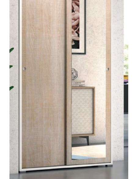 Armadio scorrevole con anta specchio.