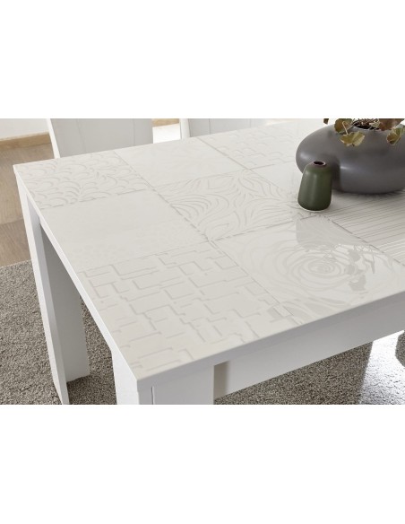 Tavolo serigrafato bianco laccato con prolunga